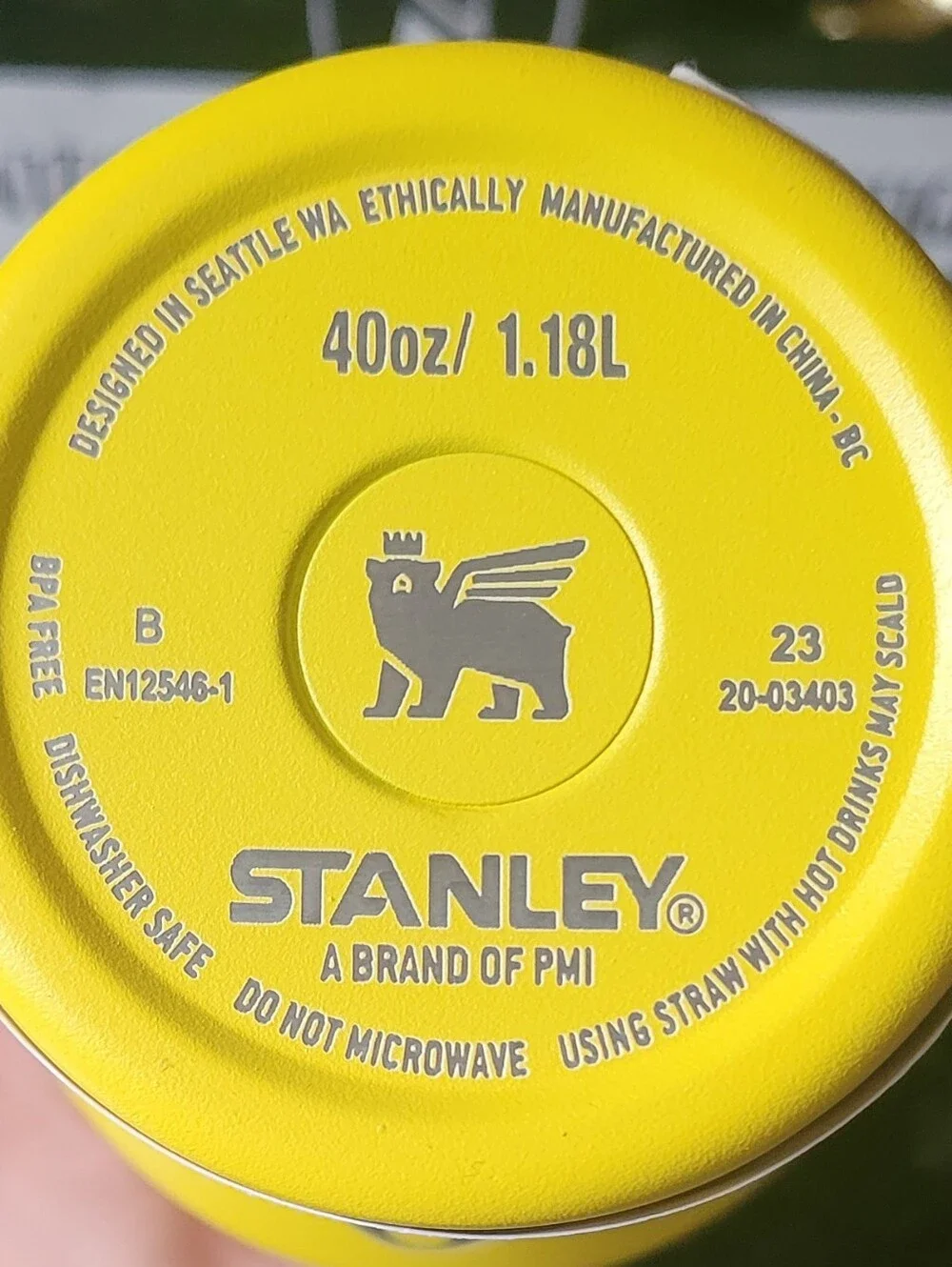 Stanley Quencher NWT LV H2.0 Tumbler - Bright Yellow 40oz